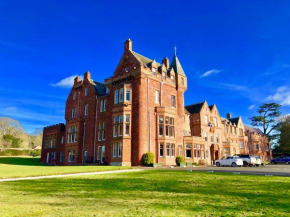 Dryburgh Abbey Hotel